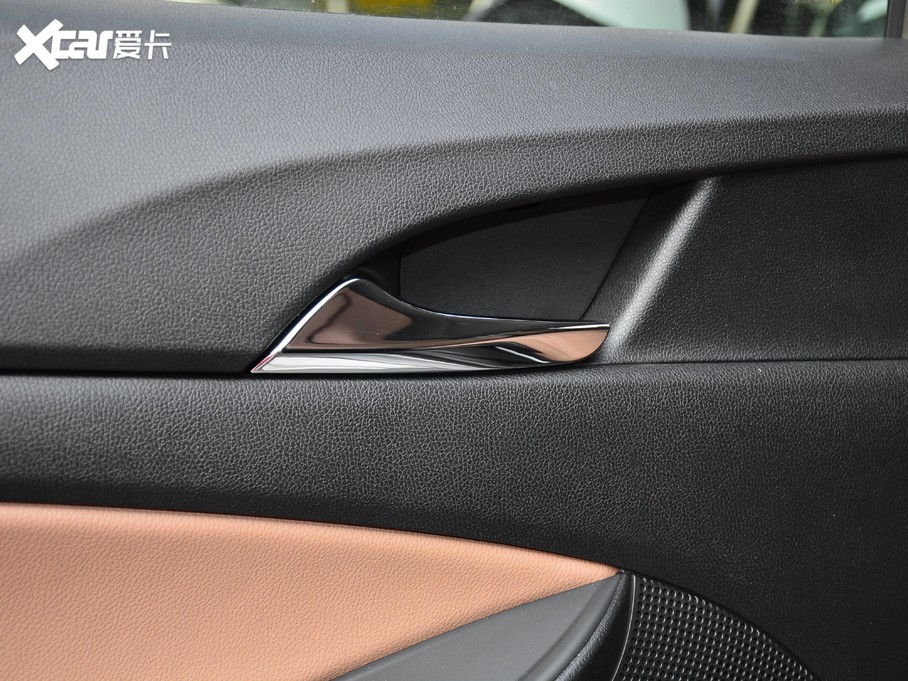 2021eGL6 323T pӻA