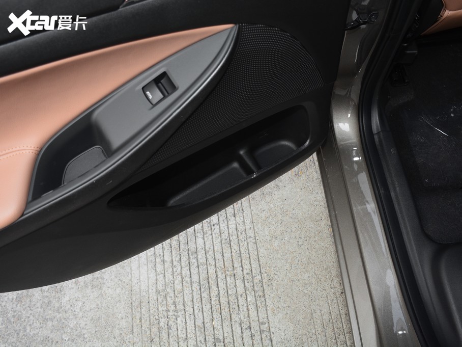 2021eGL6 323T pӻA