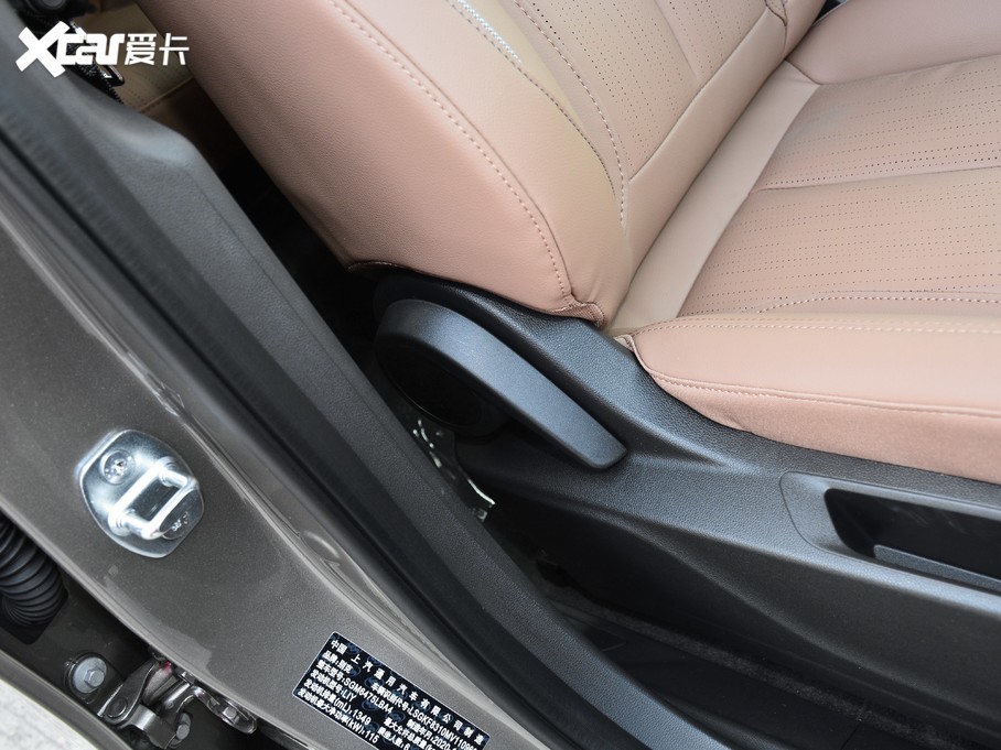 2021eGL6 323T pӻ(lin)A