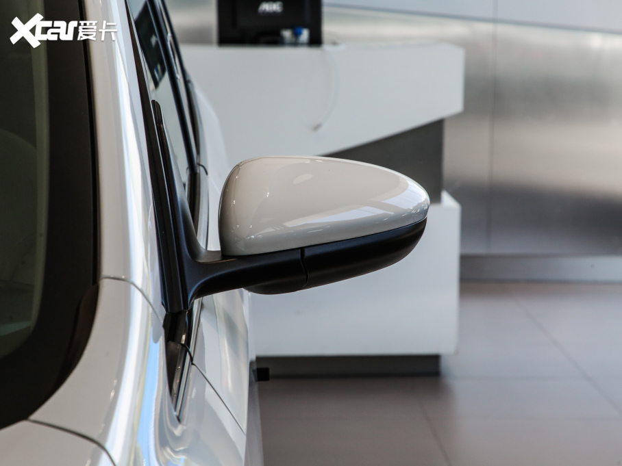 2021eGL6 323T pӻӢ