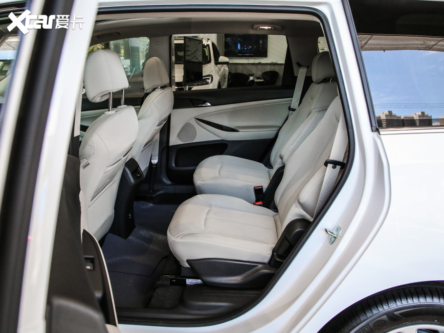 2021eGL6 323T pӻӢ