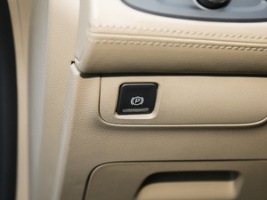 2021653T A v܇(ch)Ƅ(dng)