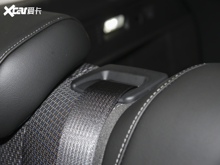 2022S 552T 򌾫Ӣ