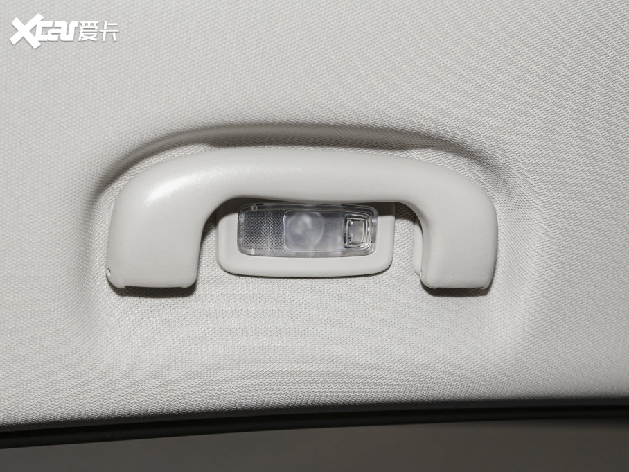 2022S Ŀ (q) AvenirS