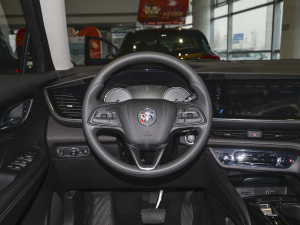 2022款552T 两驱精英型 方向盘