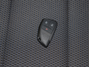 2022款552T 两驱精英型 车钥匙