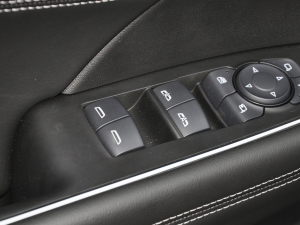 2022Ŀ 552T (q)A п؅^(q)