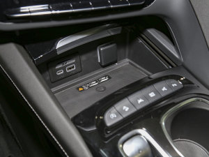 2022Ŀ (q) AvenirS g