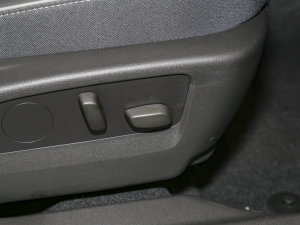 2022Ŀ (q) AvenirS g