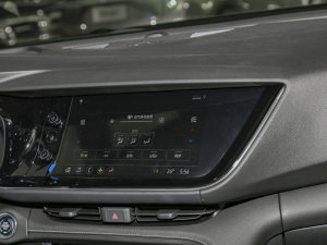 2022Ŀ  AvenirS п؅^