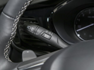 2022Ŀ  AvenirS п؅^