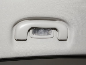 2022Ŀ  AvenirS п؅^