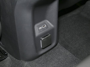 2022Ŀ  AvenirS п؅^