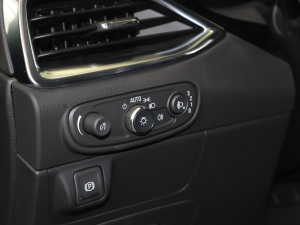 2022652T (q)F 7 п؅^(q)