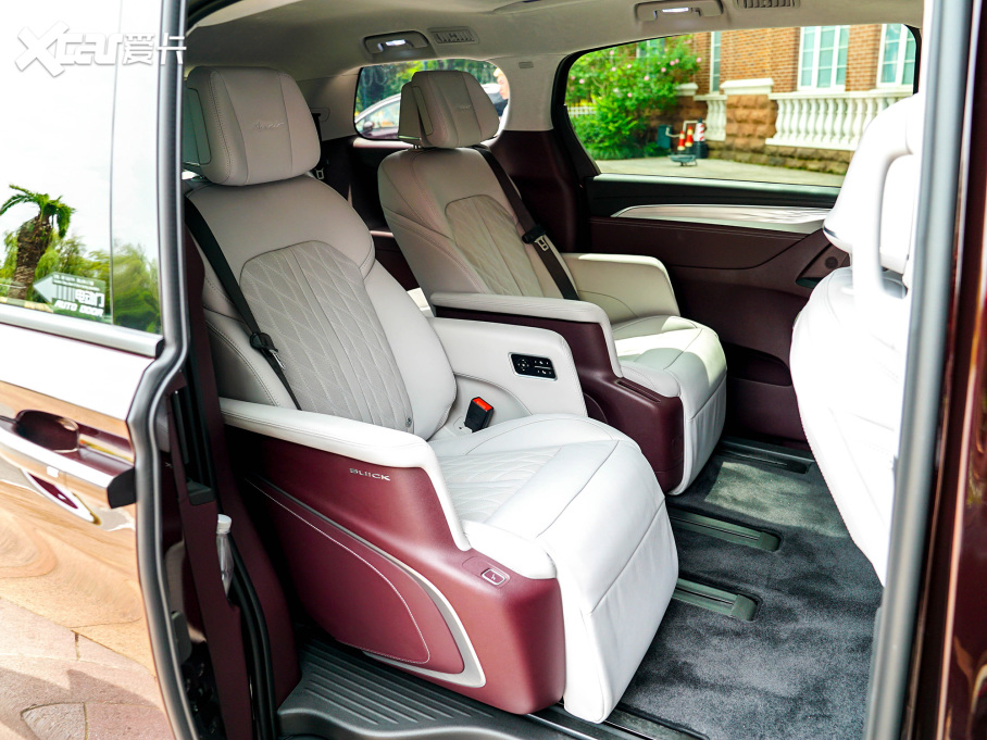 2022��e��GL8 ES��� Avenir���S�� �����t�Y��