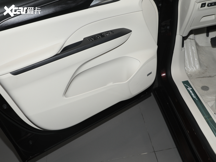 2022eGL8 ES AvenirS HY