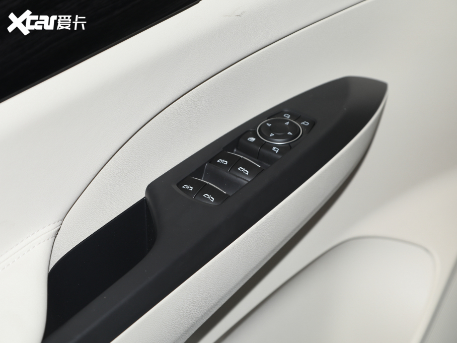 2022��e��GL8 ES��� Avenir���S�� �����H�Y��