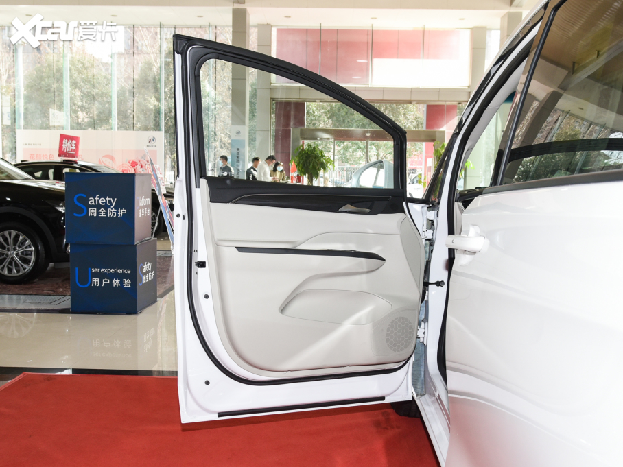 2022eGL8 ES ES 653T m