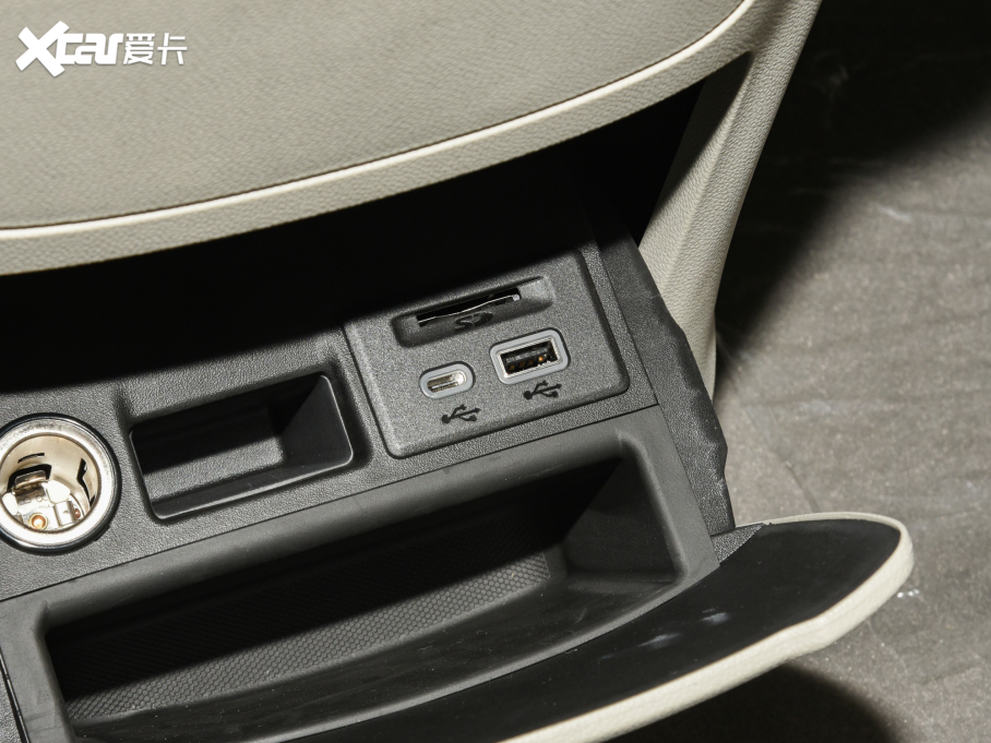 2022eGL8 ES ES 653T m