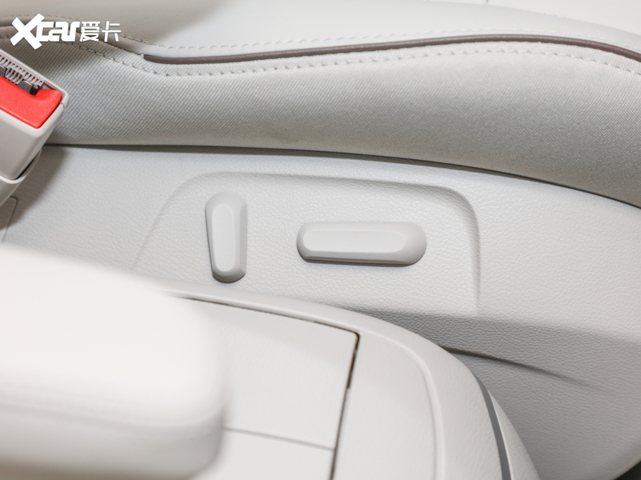 2022eGL8 Ϲœ 652T F