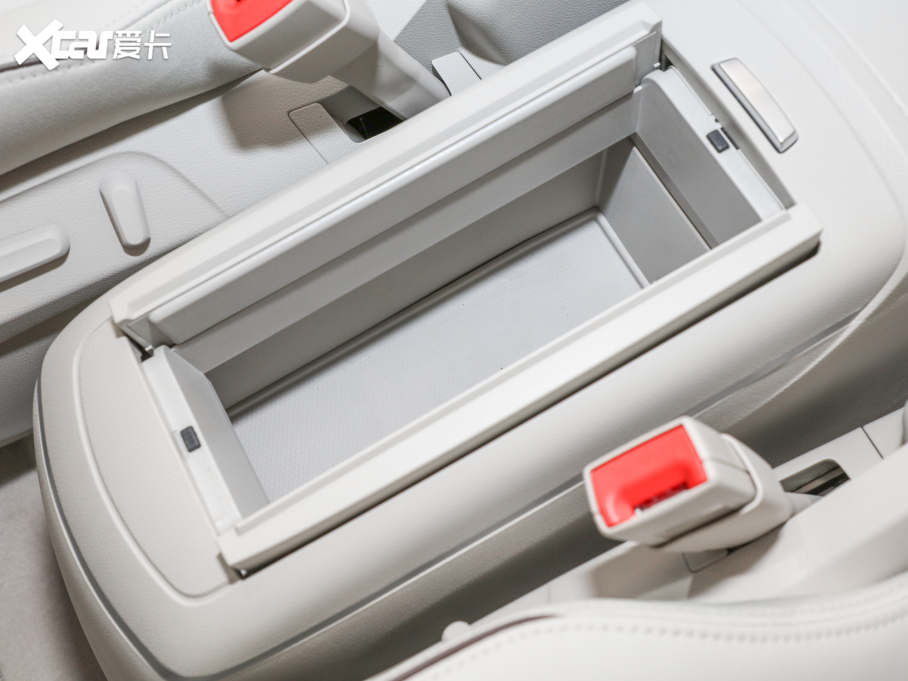 2022eGL8 Ϲœ 652T F