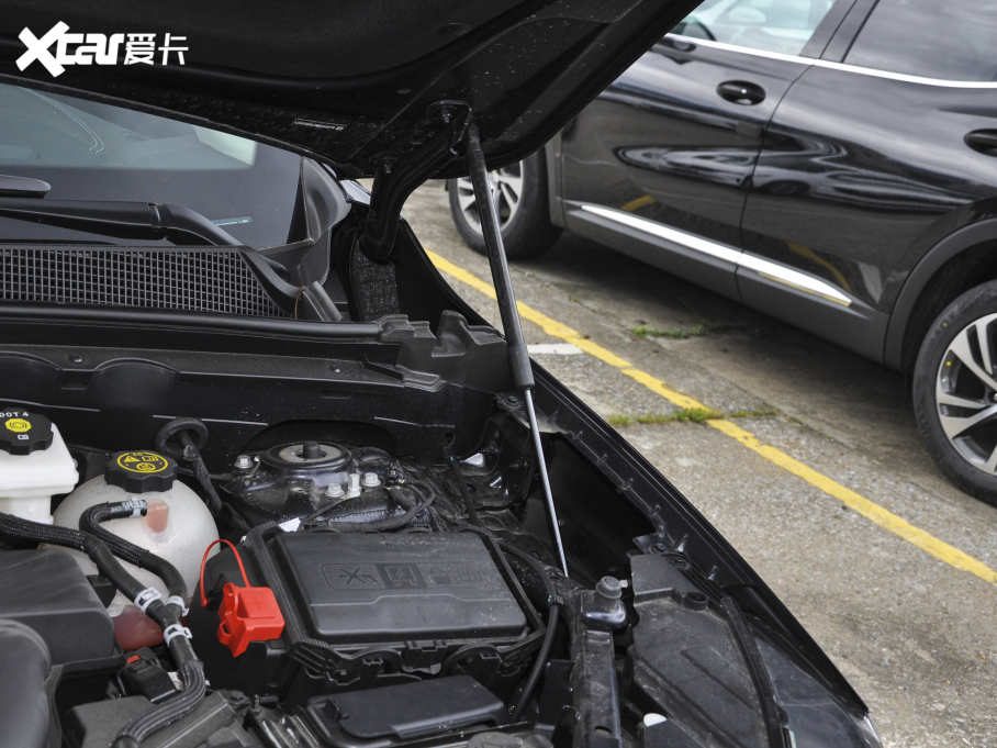 2022款昂科威Plus 652T 五座豪华型