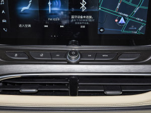 2023款陆上公务舱 652T 尊贵型福祉版 音响调节