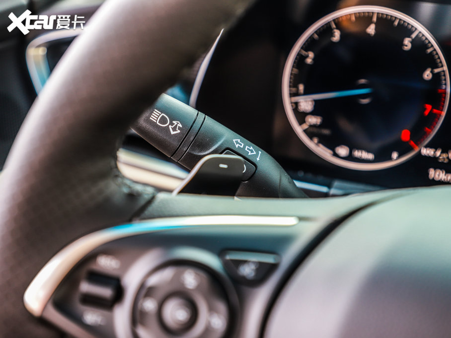 2022eGL8 ES Ŀ AvenirS tY