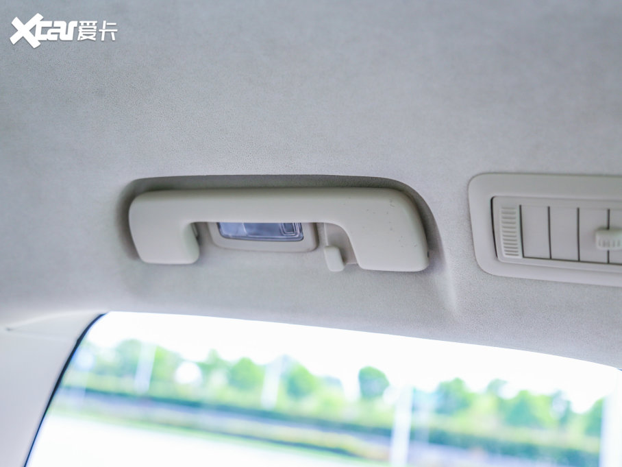 2022eGL8 ES Ŀ AvenirS tY