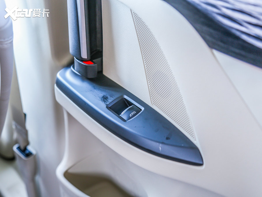 2022eGL8 ES Ŀ AvenirS tY