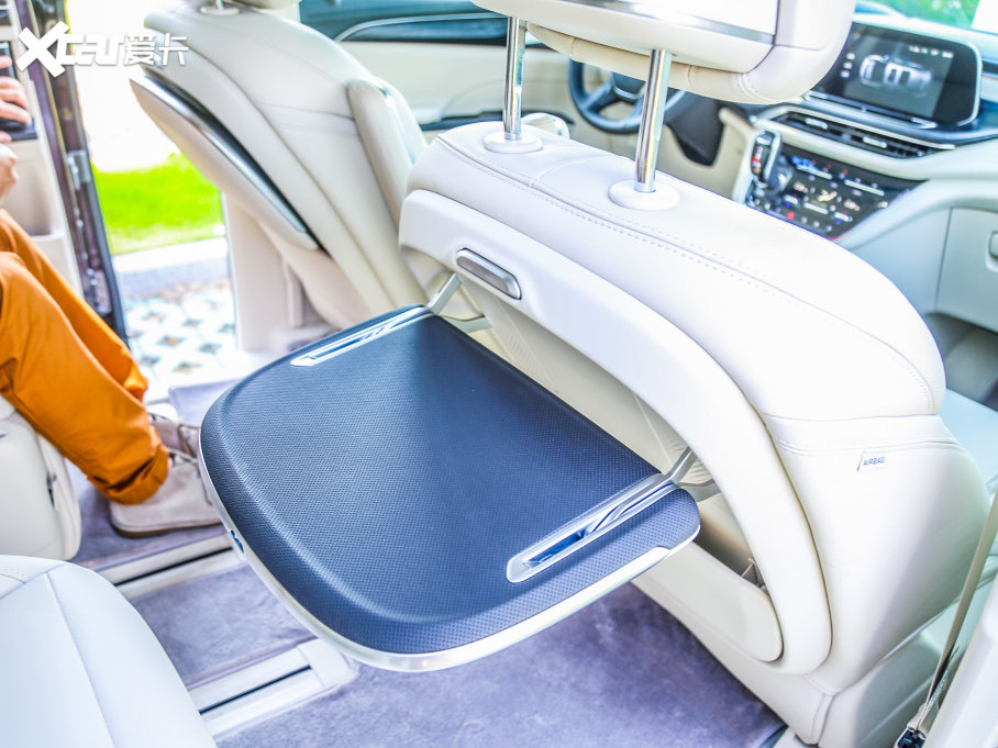 2022eGL8 ES Ŀ AvenirS tY