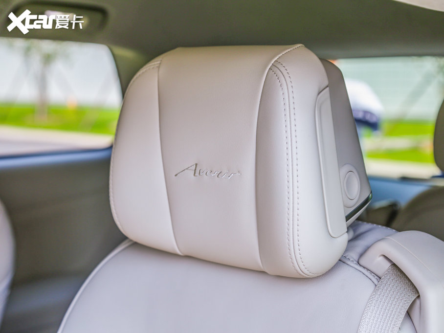 2022eGL8 ES Ŀ AvenirS tY