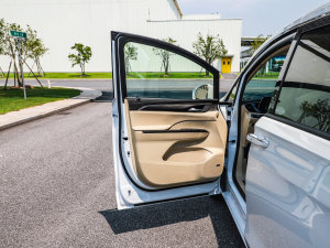 2023ES 653T ǻŞ {λ܇T