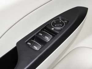 2023款ES陆尊 653T 舒适型 主驾车窗控制区	