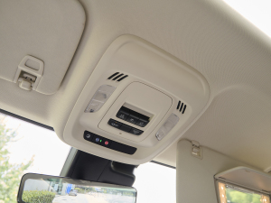 2023Plus 652T A п؅^