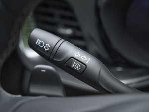 2023Plus 652T A п؅^