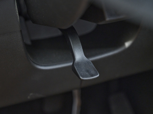 2023Plus 652T A п؅^