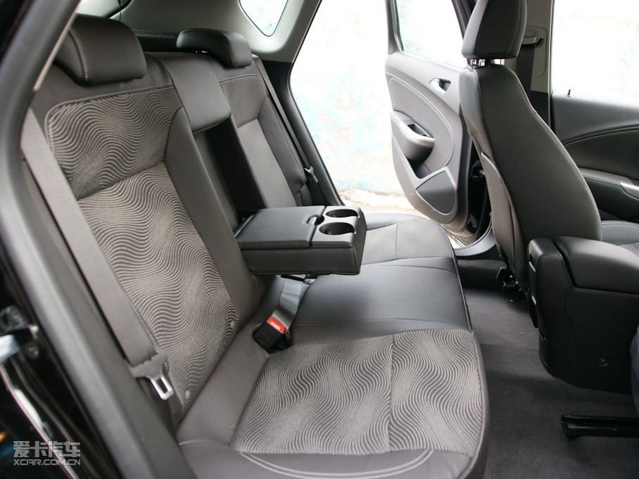 2010ӢXT 1.6T Ԅӕr\Ӱ