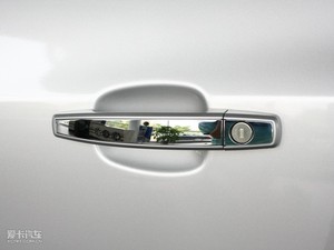 2010款1.8L 自动时尚版 主驾门拉手