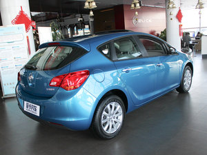 2010款1.6L 手动进取版 整体外观