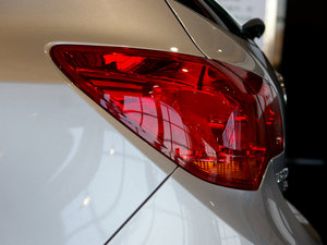 2010款1.6L 手动进取版 细节外观