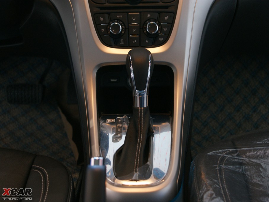 2010��Ӣ��XT 1.8L �ԄӺ��A��