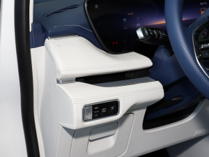 2024AvenirS  6 п؅^