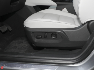 2024Plus AvenirS g