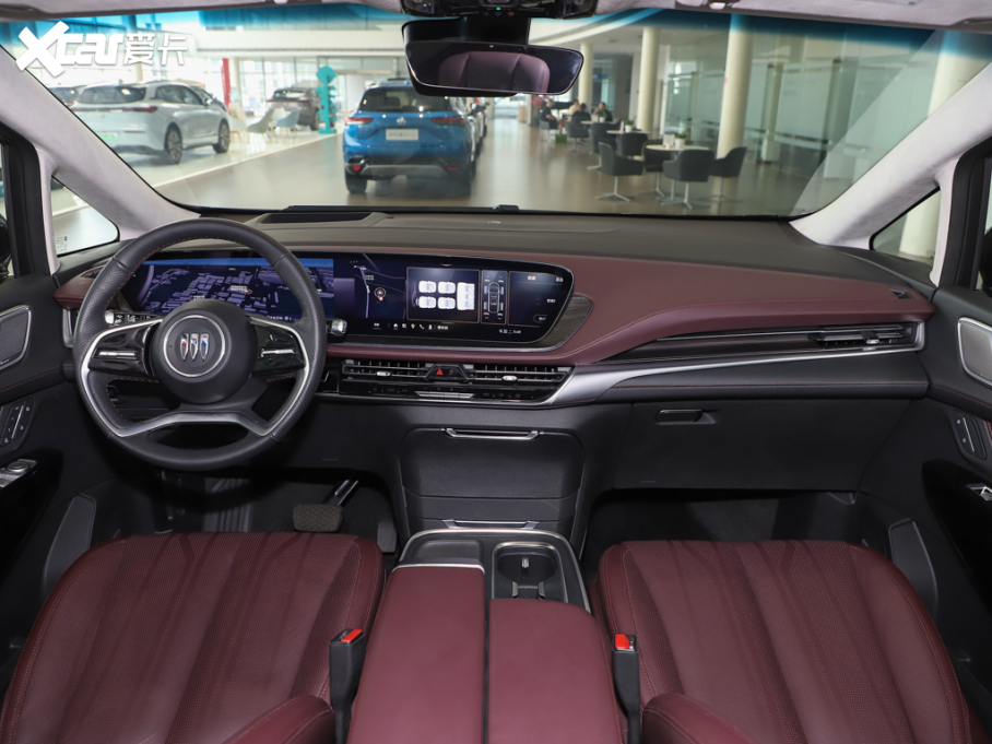 2025�����o 2.0T �����N����