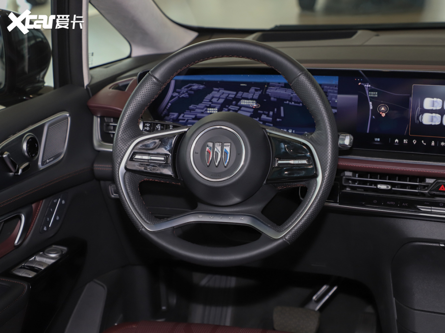 2025�����o 2.0T �����N����