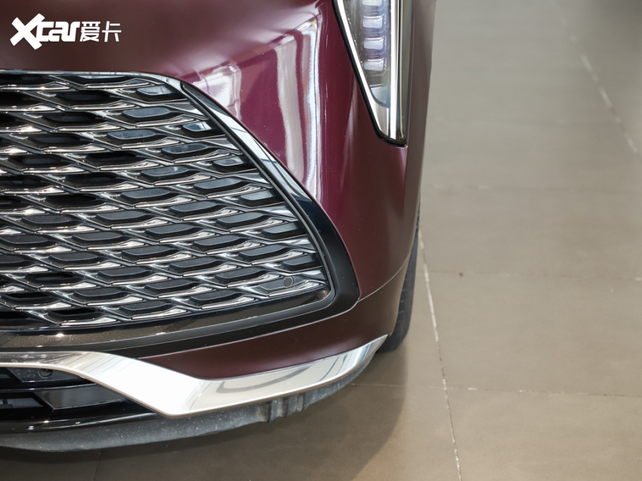 2025�����o 2.0T �����N����