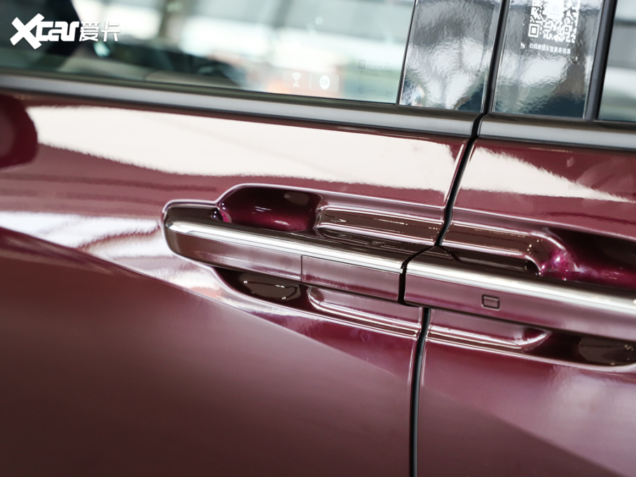 2025�����o 2.0T �����N����