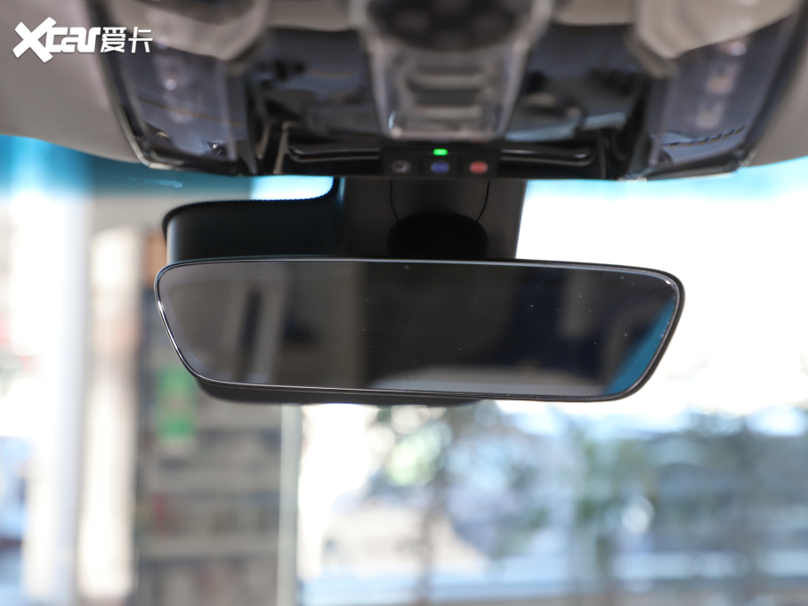 2025�����o 2.0T �����N����