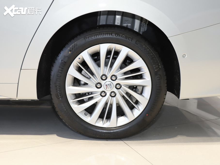 2025�����o 2.0T �����N����